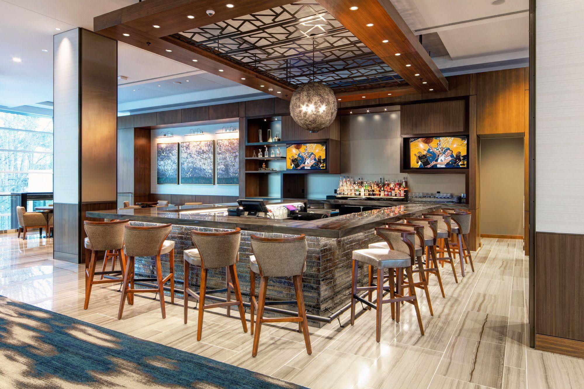 Jb Duke Hotel Дарем Экстерьер фото